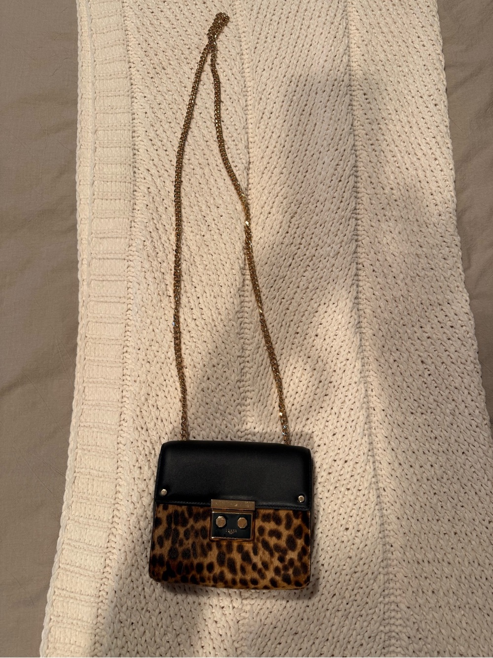 Leopard Print Crossbody with Black Top and Gold Chain
